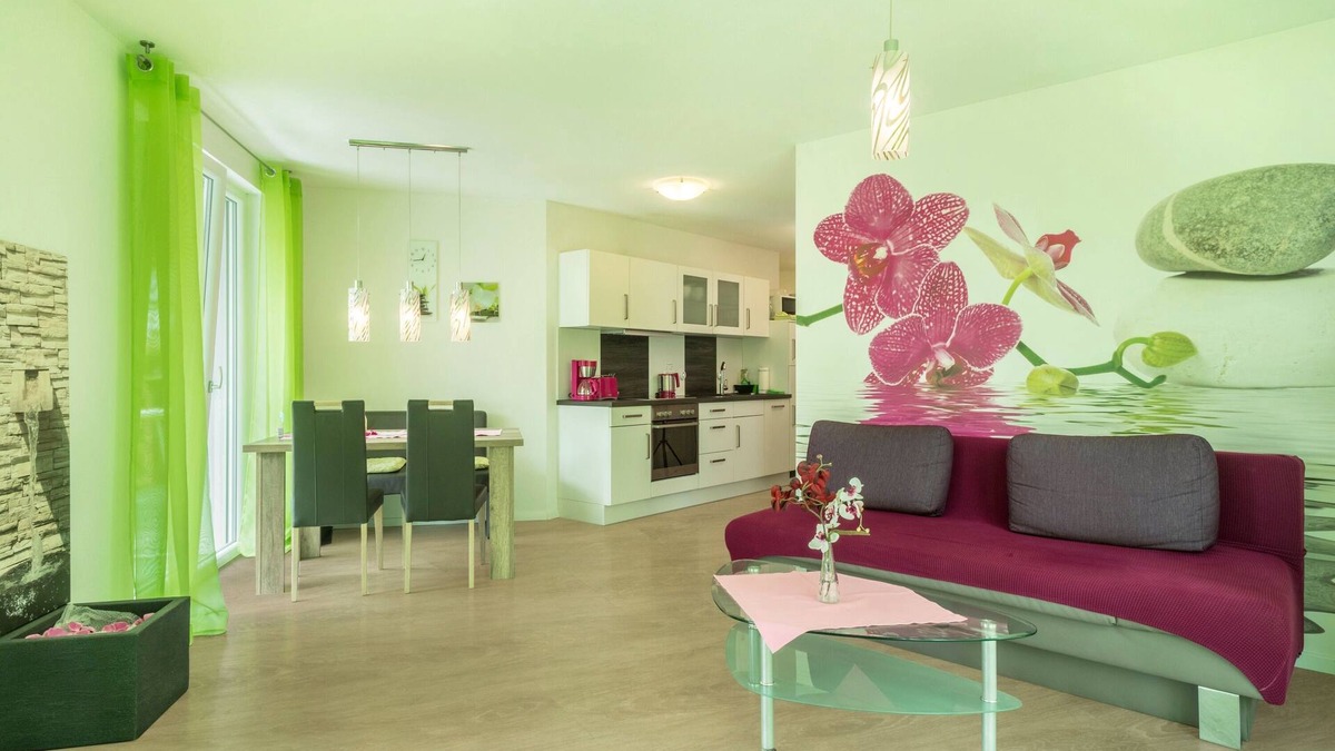 Sipplingen Apartment | Holiday Apartment "Orchidee" with Large Terrace with Lake View, Barbecue, Wi-Fi & TV