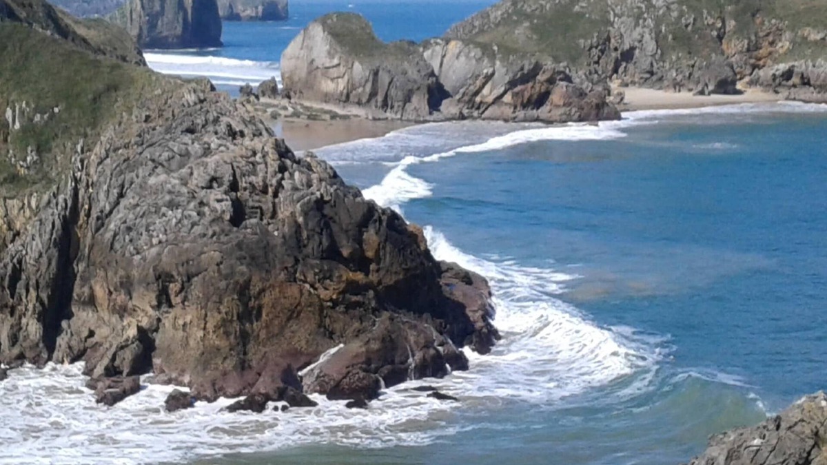 Villaverde de Pontones House | Holiday Home near Santander Beach