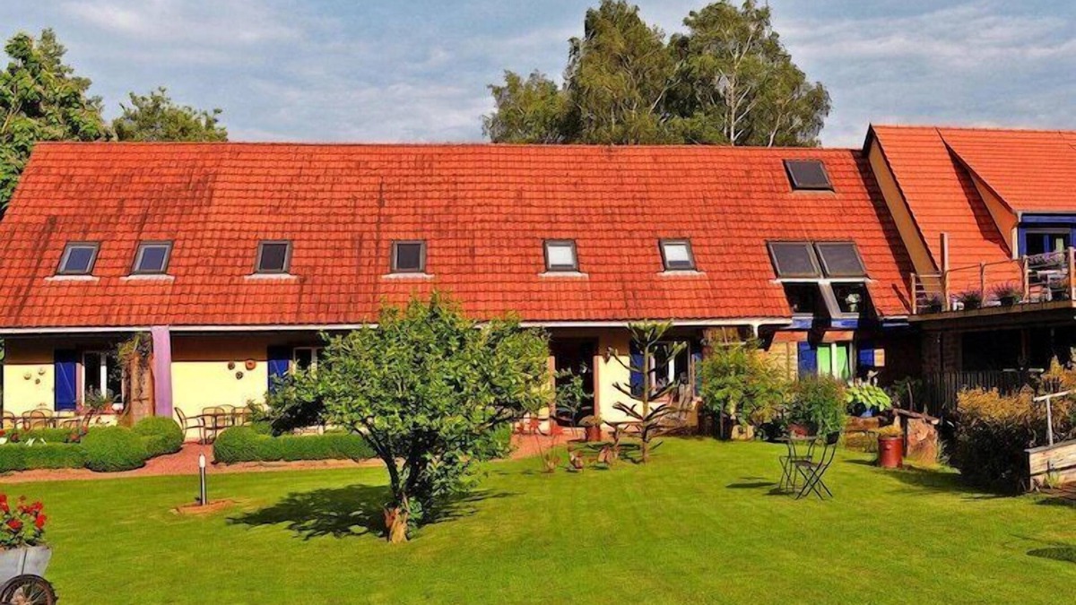 Val-de-Moder Apartment | Holiday Farm in Pfaffenhofen with Indoor Pool