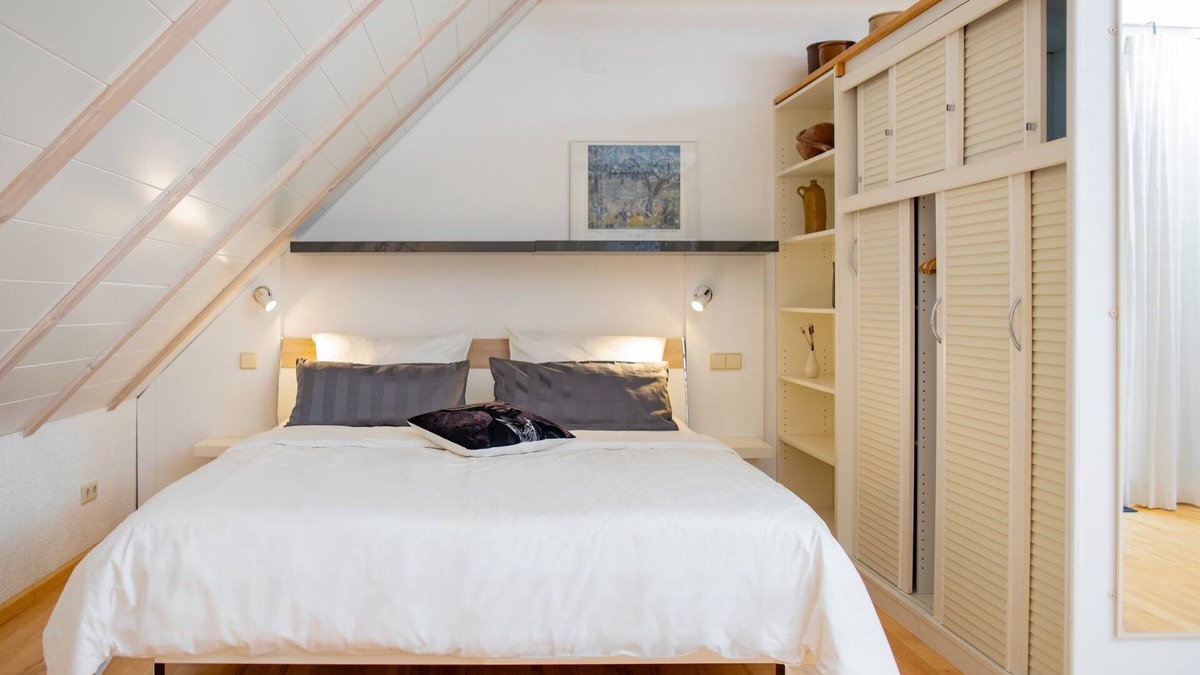 Muellheim Apartment | holiday flat Studio, our birdhouse