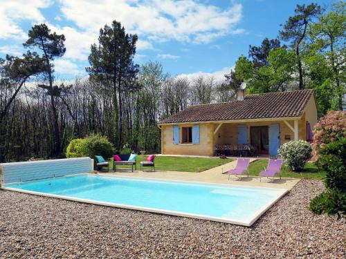 Blanquefort-sur-Briolance House | Holiday Home Au Cayroux by Interhome