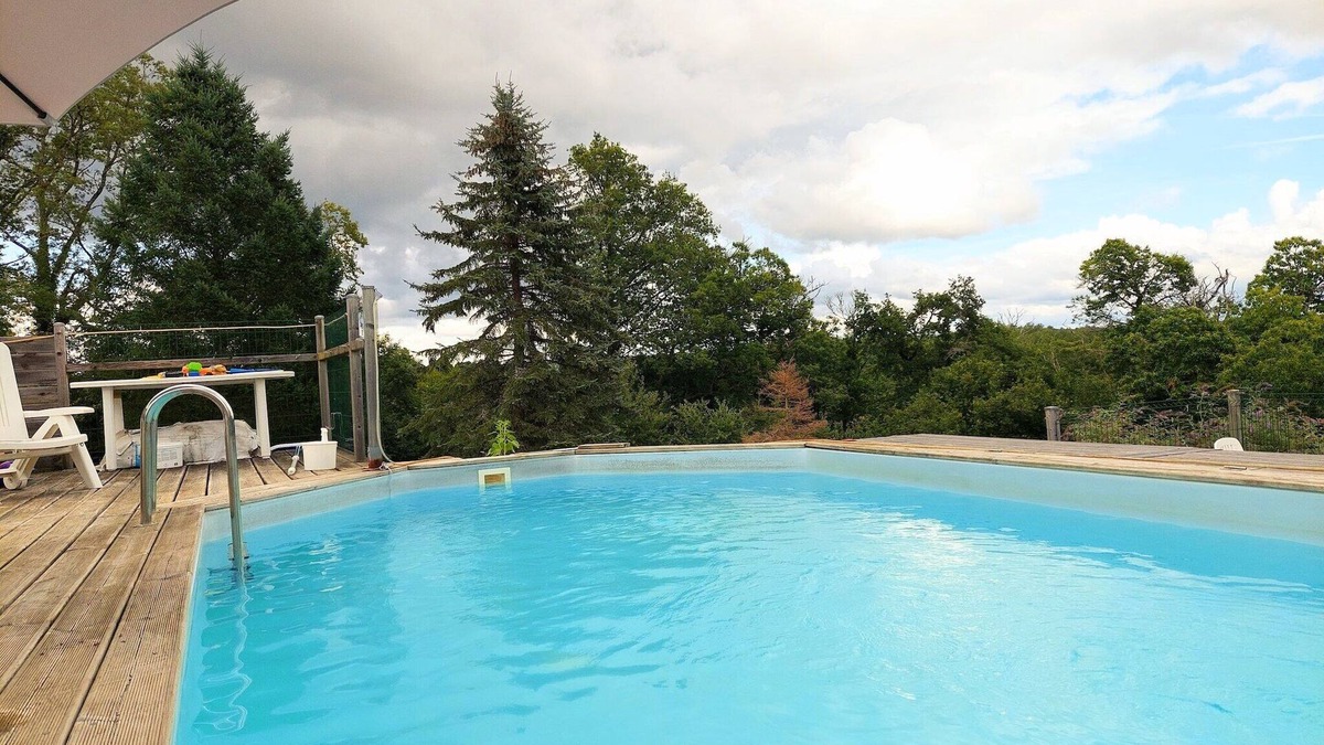 Les Salles Lavauguyon Cottage | Holiday Home in Haute-Vienne near Nature Park