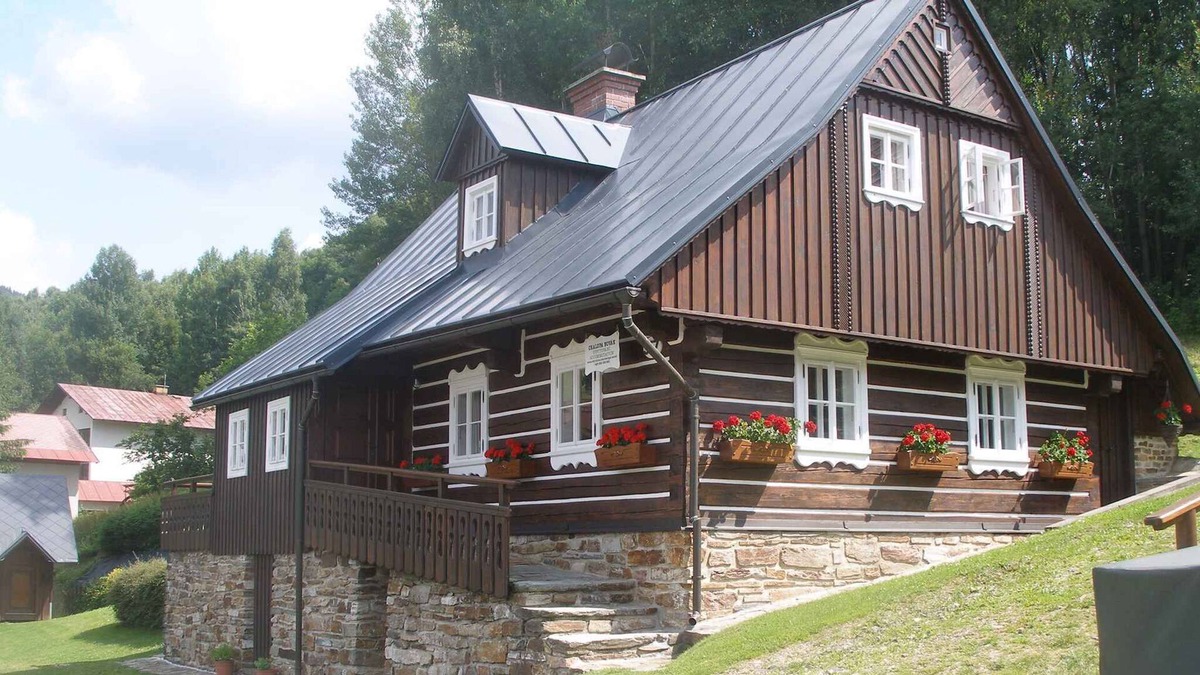 Rokytnice nad Jizerou House | Holiday home with playground and panoramic views