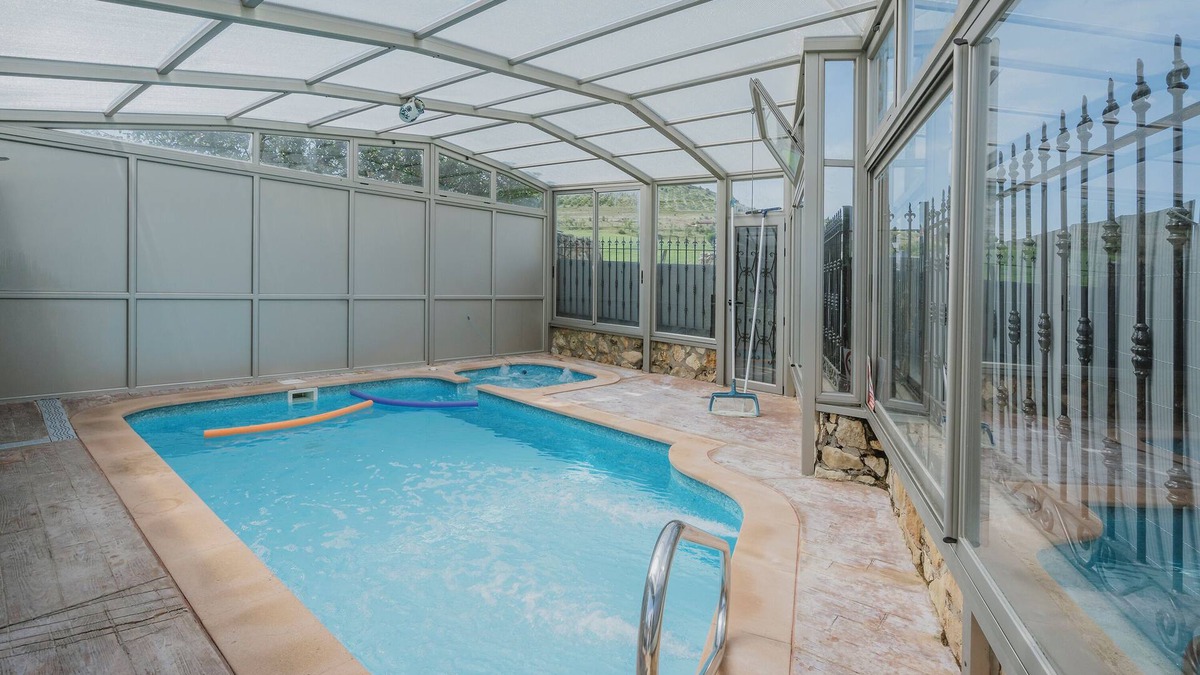 Castro de Fuentiduena House | Holiday Home 'El Encuentro Del Duraton' with Mountain View, Private Pool and Wi-Fi