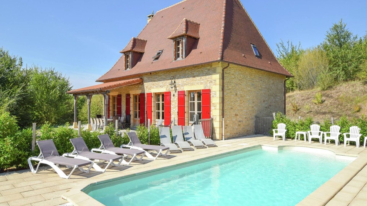 Saint-Medard-d'Excideuil Villa | Holiday Home in France with Private Pool