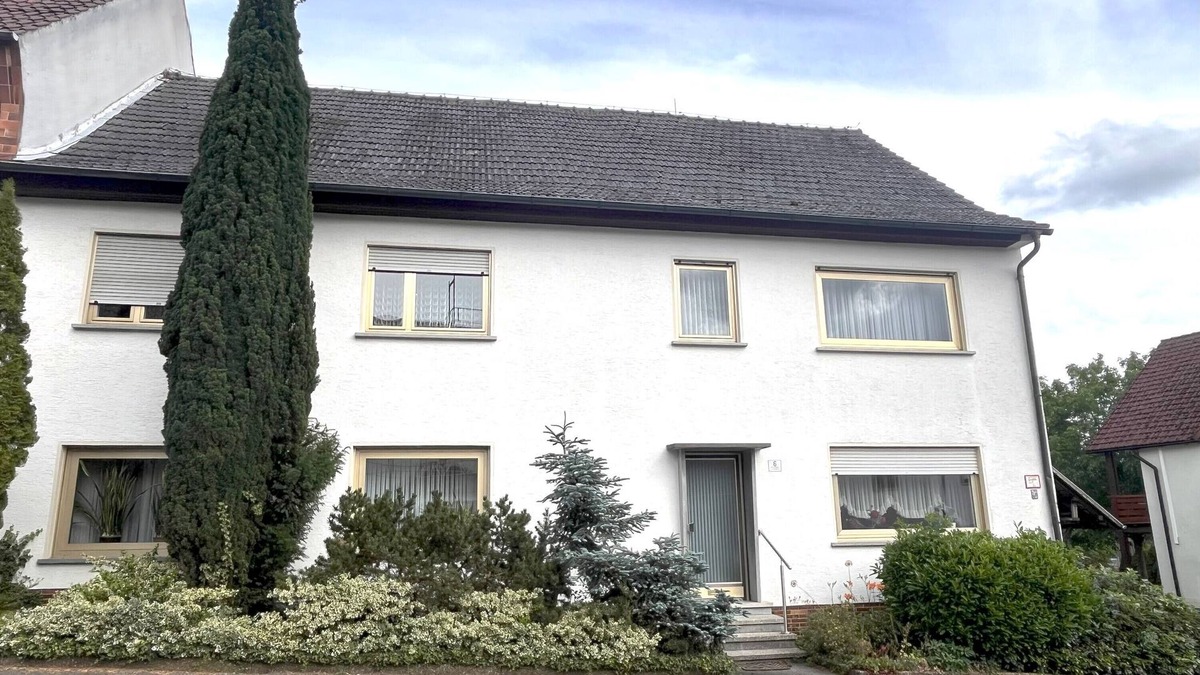 Ebersdorf bei Coburg House | Holiday Home 'Idyllische Bauernhof' with Shared Terrace, Private Garden and Wi-Fi