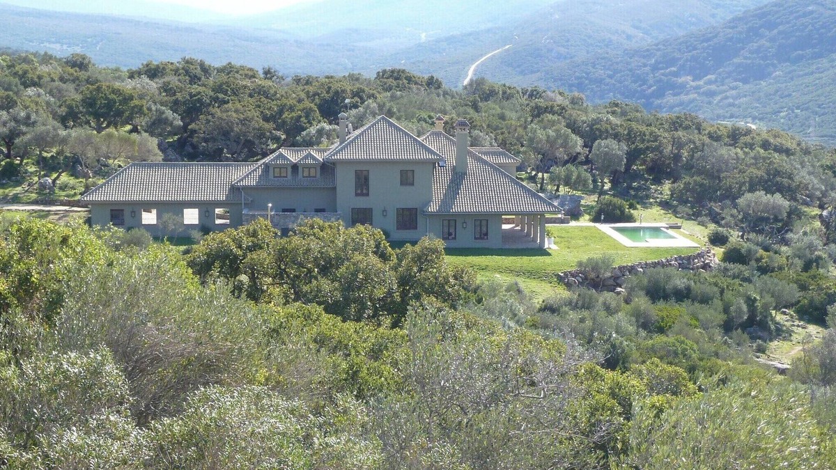 Benalup-Casas Vieja House | Holiday home in Los Alcornocales
