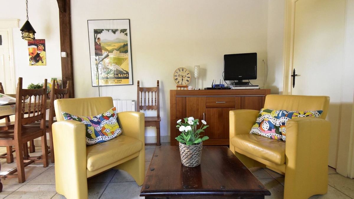 Saint-Honore-les-Bains House | Holiday Home in St. Honoré with Scenic Views