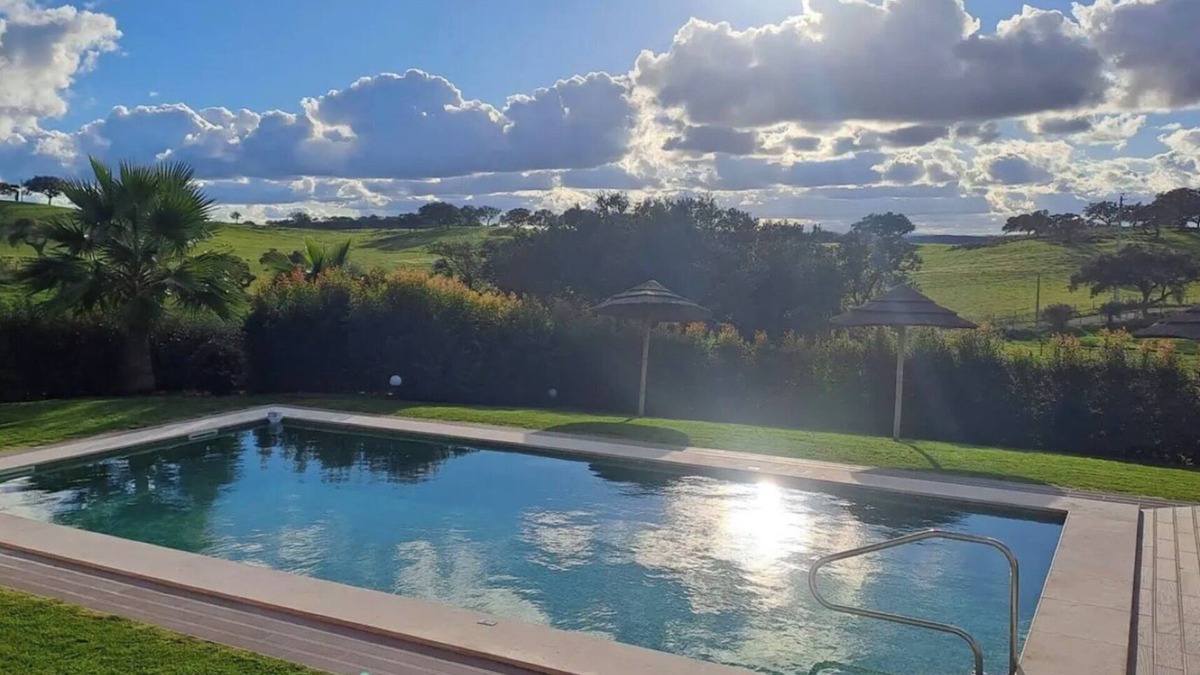 Aldeia dos Palheiros Apartment | Holiday Home 'Herdade Monte Gordo - Casa 3' with Shared Pool, Wi-Fi and Air Conditioning