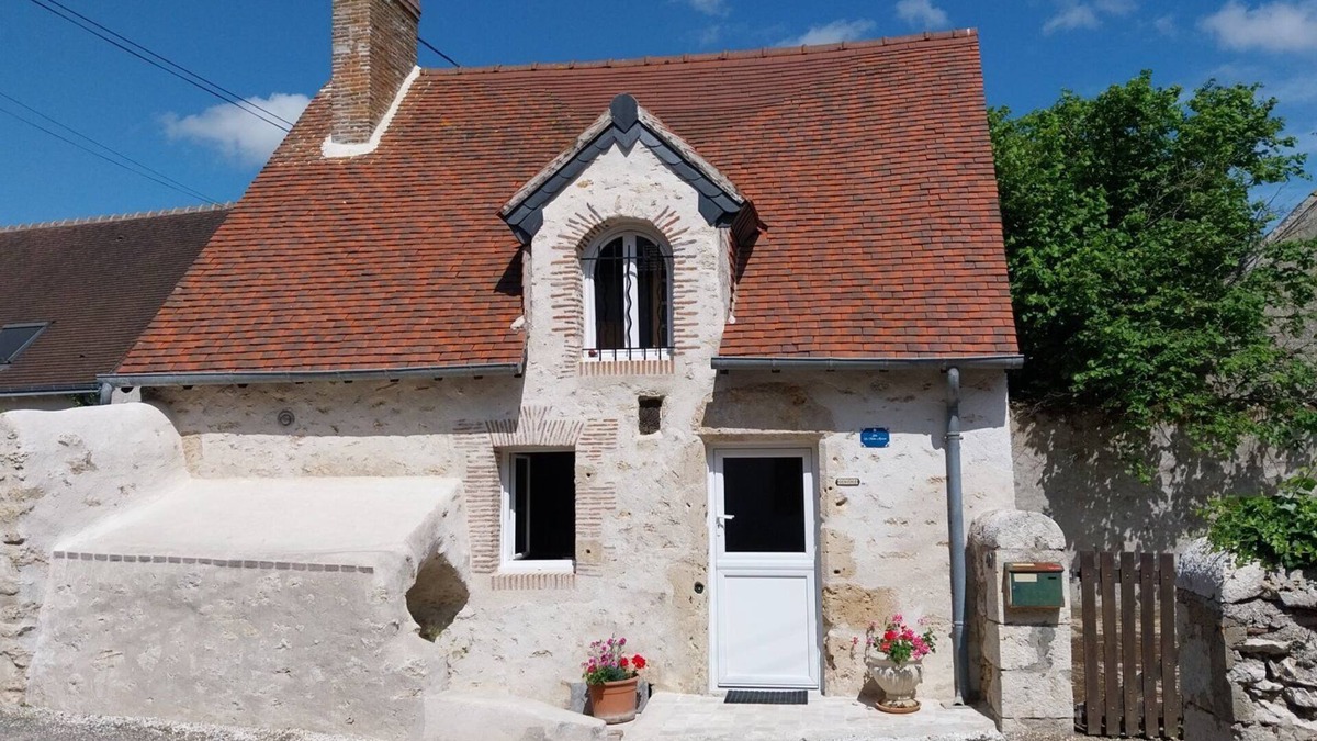 Huisseau-sur-Cosson House | Holiday Home 'Gîte La Petite Maison' with Wi-Fi