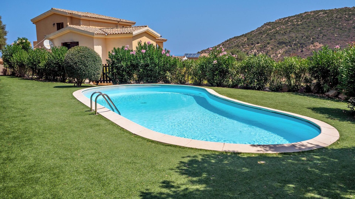 Tiriddo House | Holiday Home "Affitti brevi Tiriddò' with Sea View, Shared Pool and Private Terrace