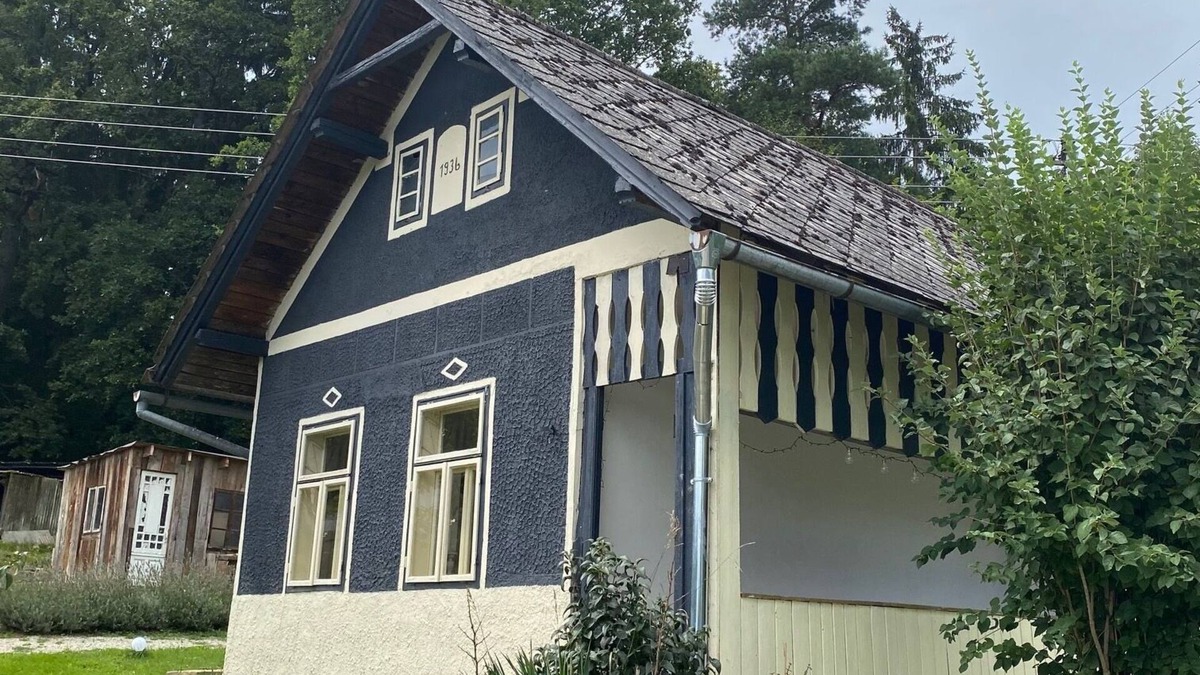 Olbendorf House | Holiday Home "Altes Landhaus Südburgenland" with Pool, Balcony and Wi-Fi