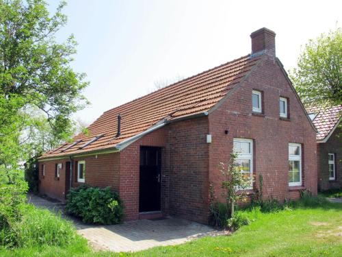 Bunde House | Holiday Home Altes Schöpfwerk-3 by Interhome