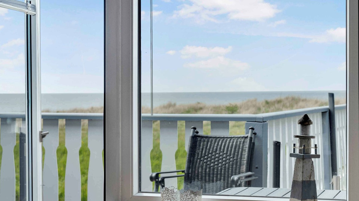 Dannemare Apartment | Holiday home apartment with seaview