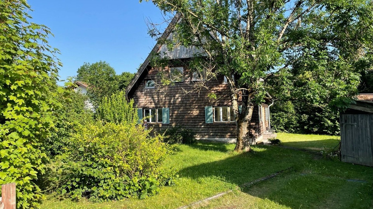 Chieming House | Holiday Home at the Chiemsee - 10 minutes walk to the lake