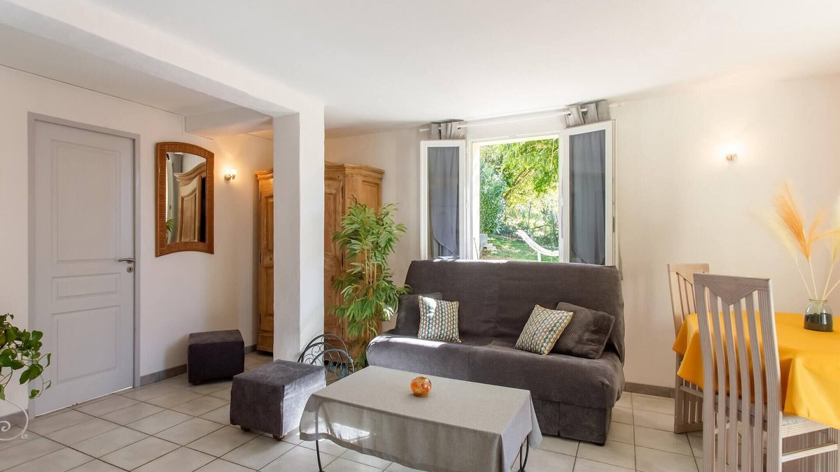Berre-des-Alpes House | Holiday Home Berre near Monaco Marina