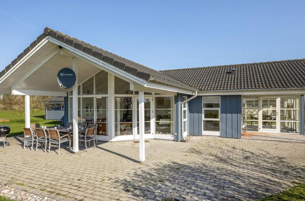 Østerskov House | Holiday Home Bara - 600m from the sea by Interhome