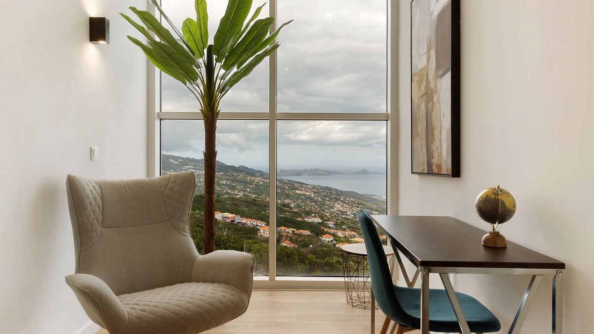 Gaula House | Holiday Home 'Belavista' with Sea View, Wi-Fi and Air Conditioning