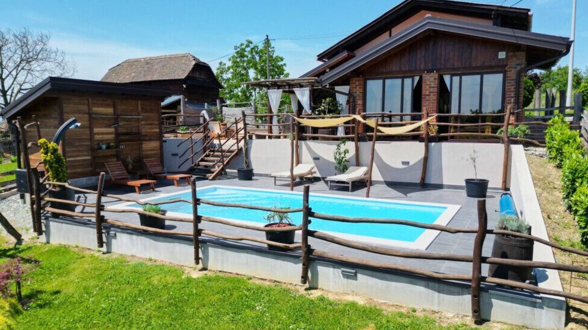 Popovaca Villa | Holiday Home Blackrock Siscia by Villas Guide