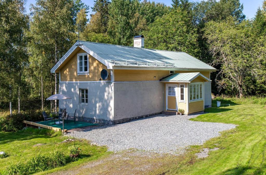 Filipstad House | Holiday Home Bolhyttan by Interhome