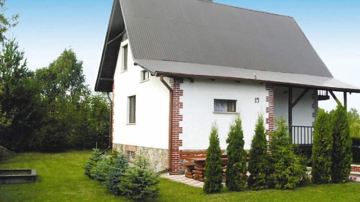 Dabrowno House | Holiday Home by Dabrowa Wielka Lake