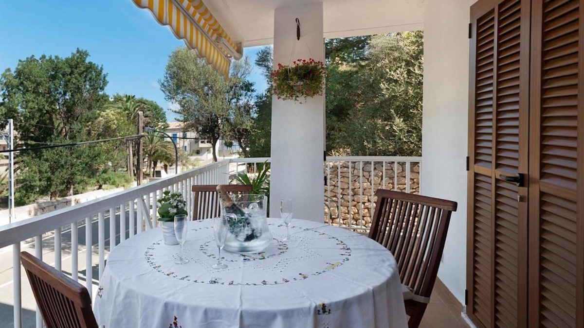 Puerto de Soller House | Holiday Home 'Con Encanto' with Private Terrace, Wi-Fi and Air Conditioning