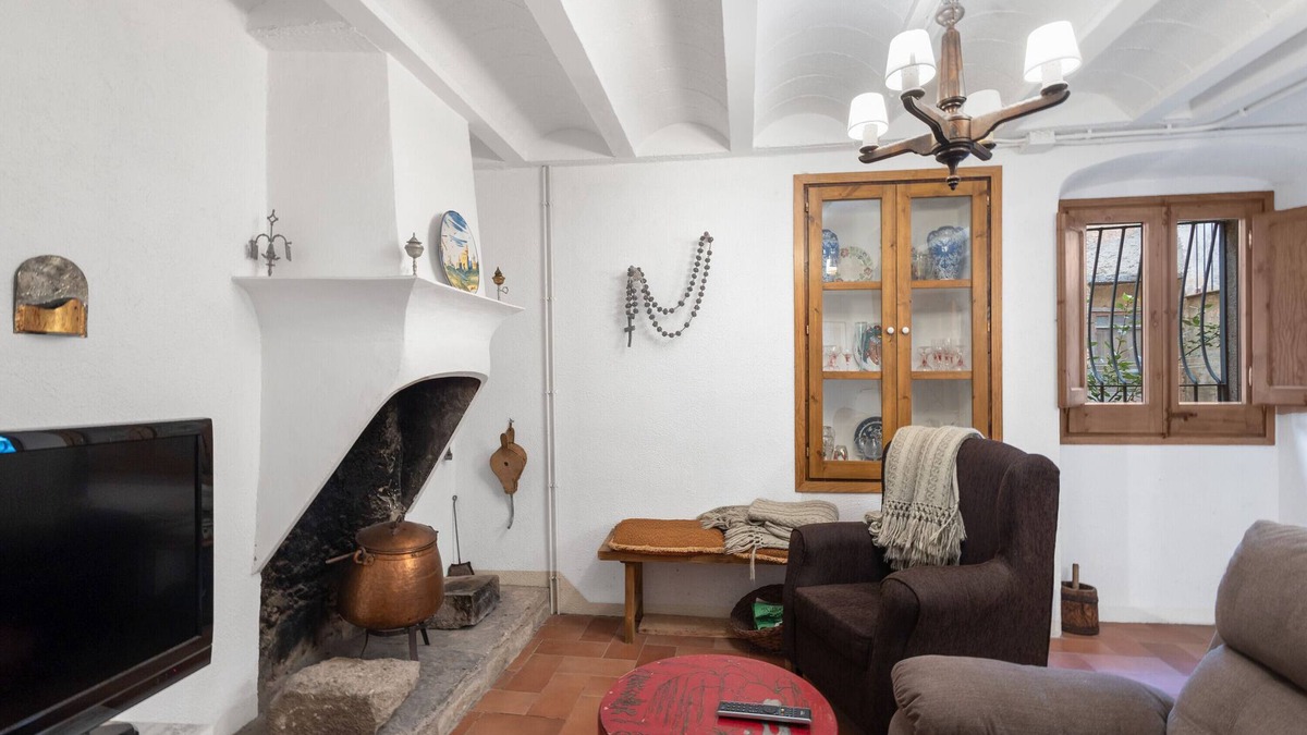 Alpens House | Holiday Home 'Cal Son' with Balcony and Wi-Fi
