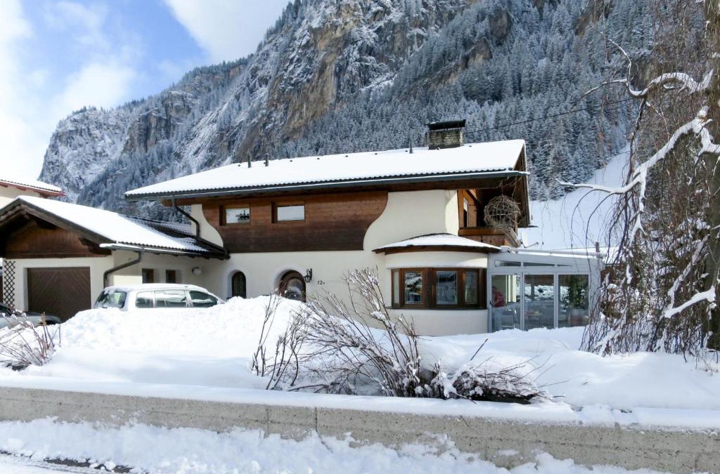 Dornauberg House | Holiday Home Carmen - MHO482