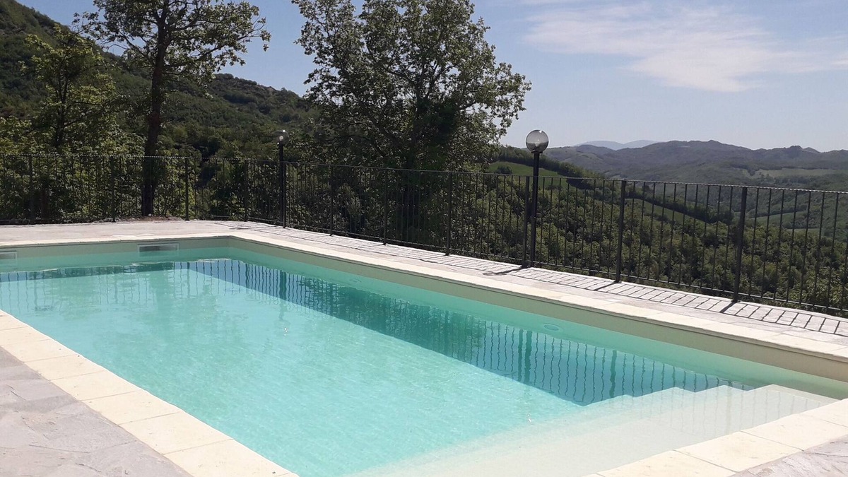 Carpegna House | Holiday Home Carpegna with Pool