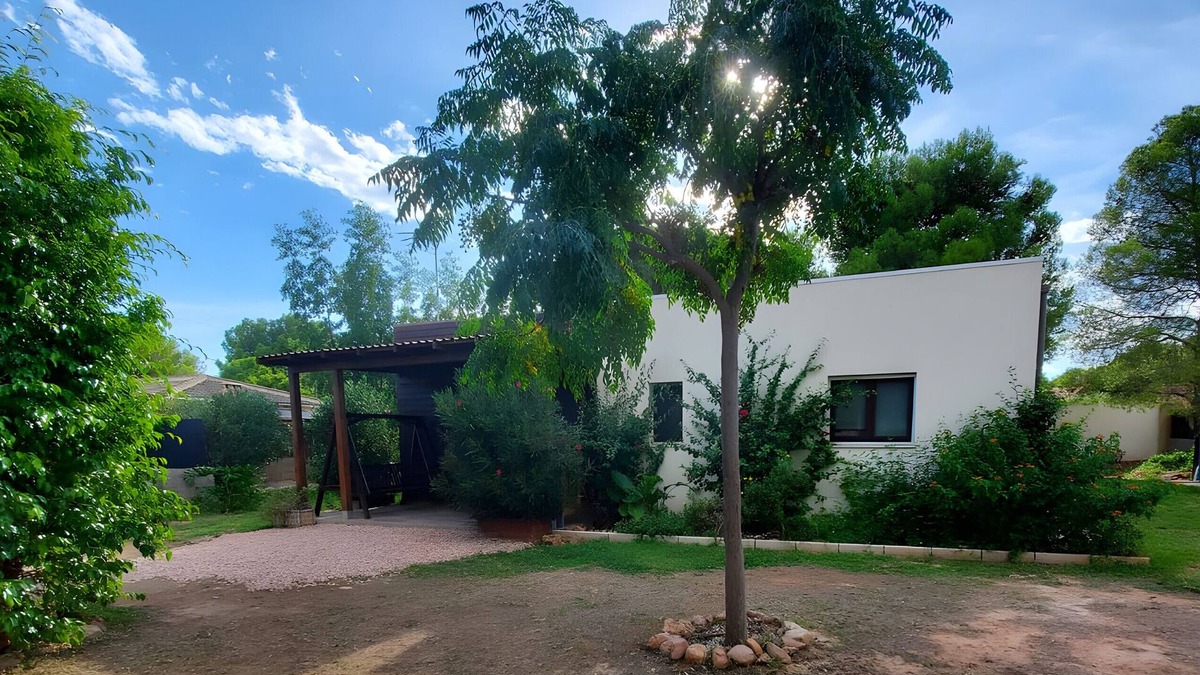 Serra House | Holiday Home 'Casa En Sierra Calderona' with Mountain View, Wi-Fi and Air Conditioning