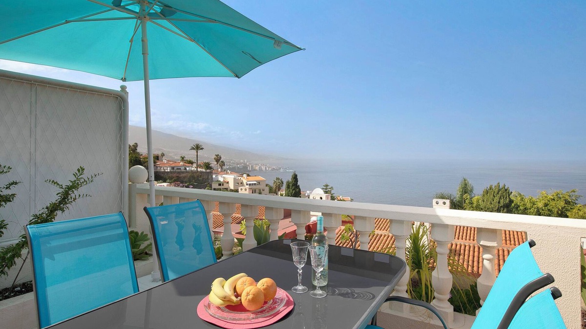 La Quinta Apartment | Holiday Home 'Casa Daniela' with Sea View, Wi-Fi and Air Conditioning