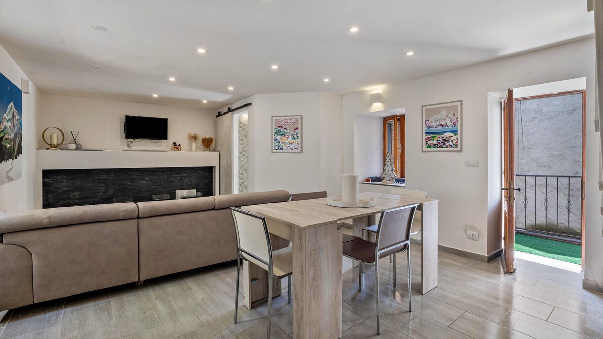 Balmuccia House | Holiday Home 'Casa Giulia Balmuccia' with Balcony and Wi-Fi