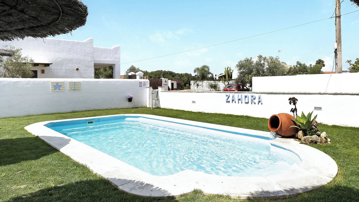 Zahora House | Holiday Home "Casa Trafalmar" with Pool, Wi-Fi, Garden & Terrace