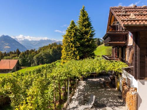 Gossliwil House | Holiday Home Chalet Zun 6B by Interhome