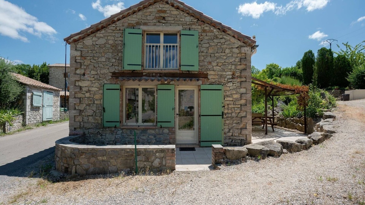 Courry House | Holiday Home Courry with Pool & Forest