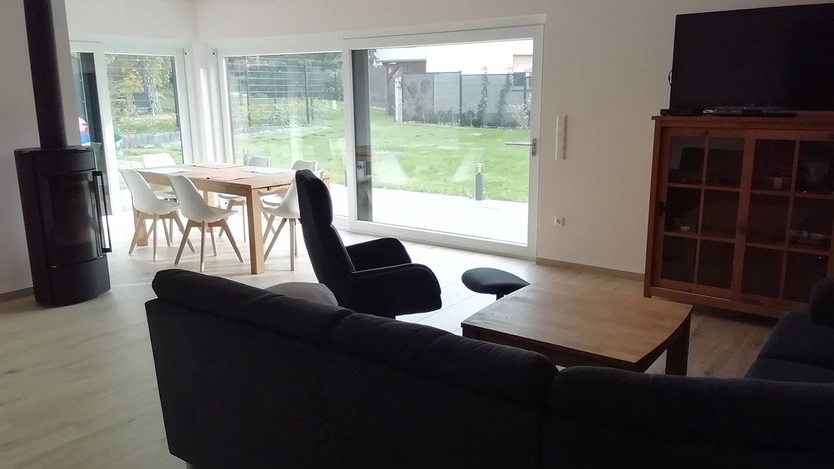 Bad Frankenhausen/Kyffhauser House | Holiday Home 'Loewe Bad Frankenhausen' with Mountain View, Garden & Wi-Fi