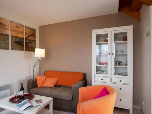Saint-Pabu House | Holiday Home de Beniguet by Interhome