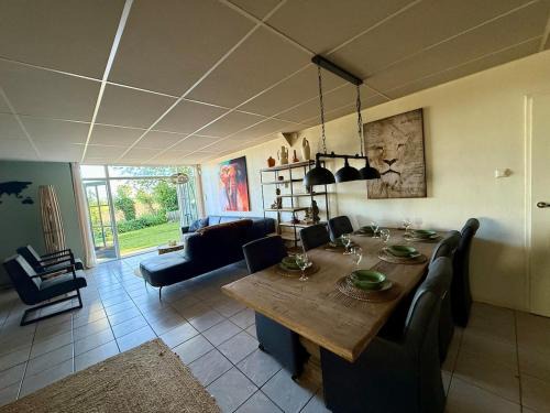 Hoogwoud House | Holiday Home de Binnengouw