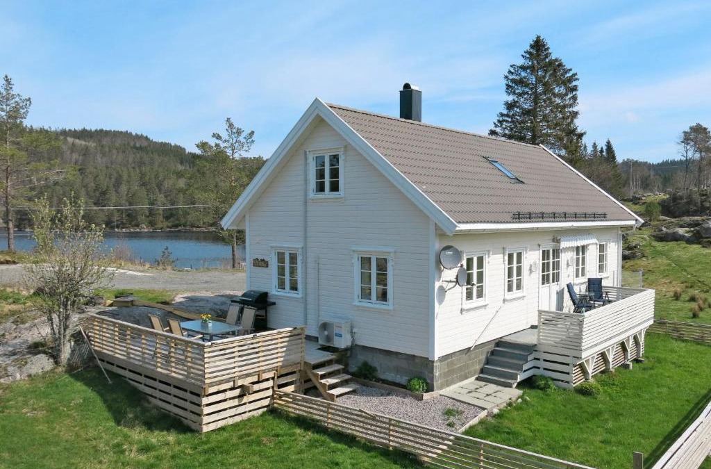 Sør-audnedal House | Holiday Home Der ute by Interhome