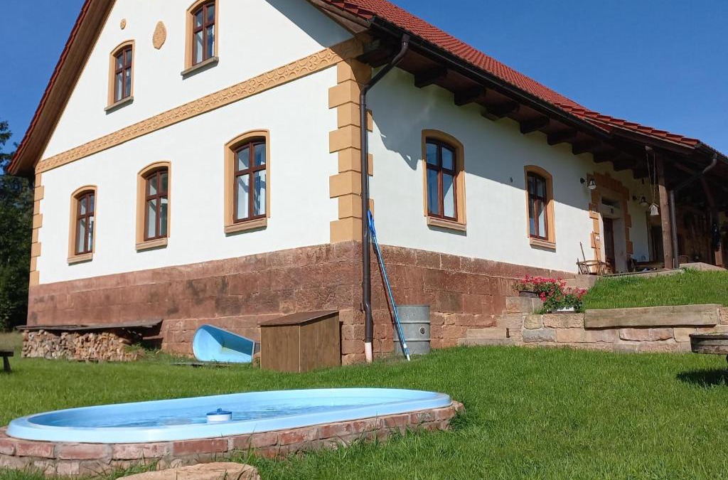 Dolni Olesnice House | Holiday Home Dolní Olešnice by Interhome