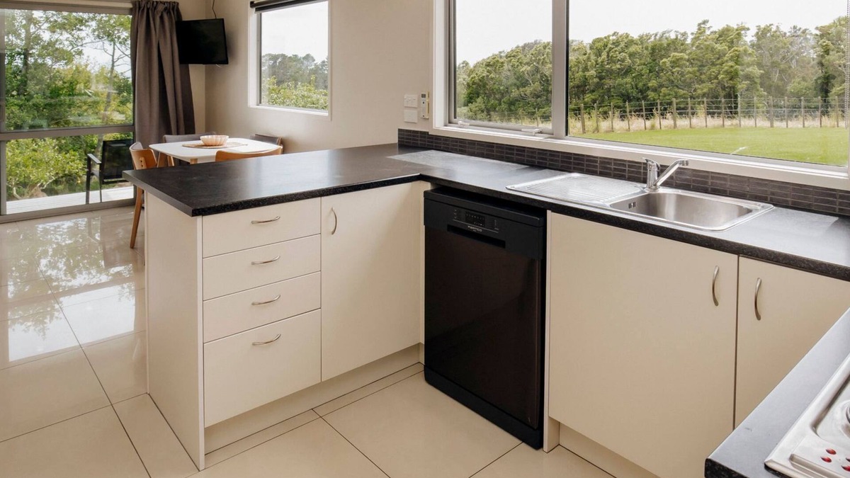 Rewa Cottage | Holiday Home Dorset Retreat