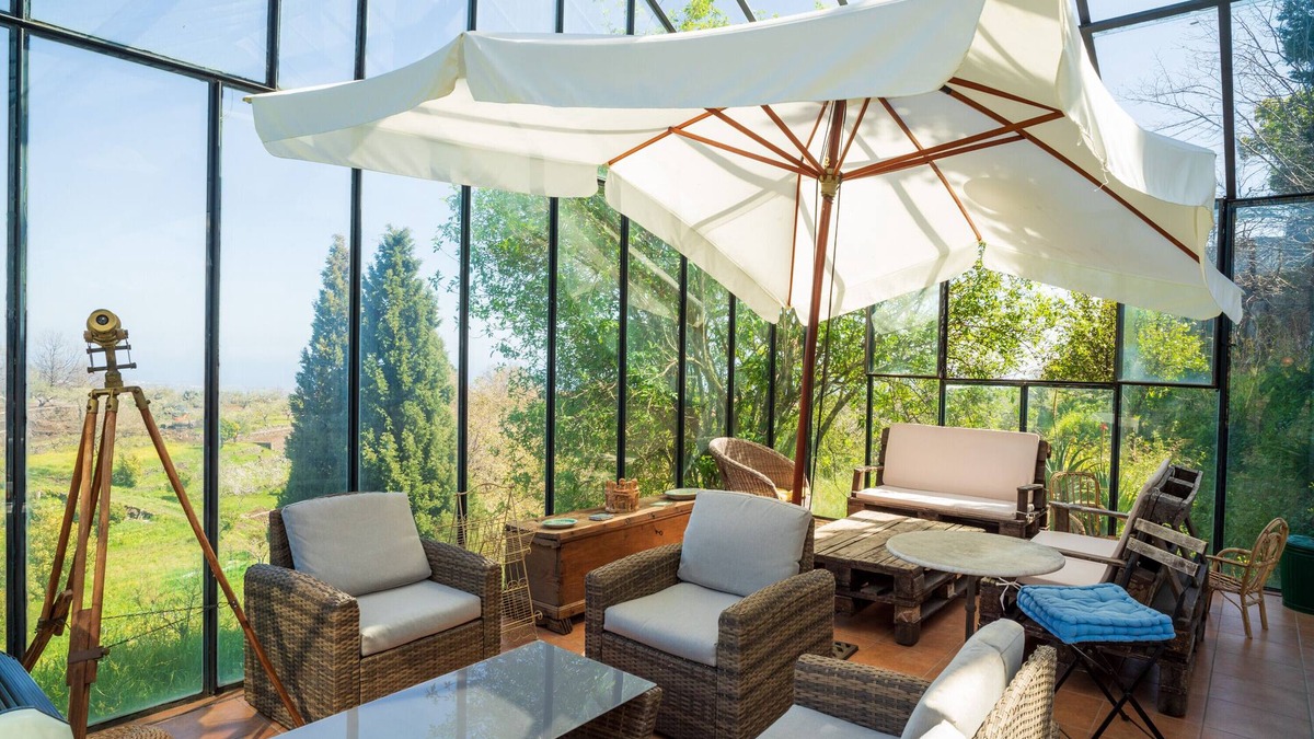 Piedimonte Etneo House | Holiday Home 'Etnalodge' with Sea View, Private Terrace and Wi-Fi