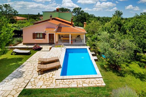 Modrusani House | Holiday home Ecio , s velikim vrtom, potpuno ograđena,