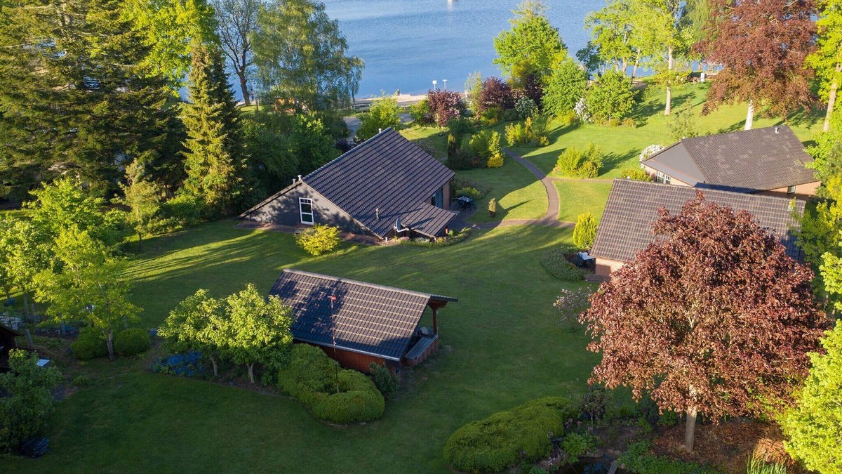 Borgstedt House | Holiday Home 'Eiderblick' with Private Terrace, Private Garden and Wi-Fi