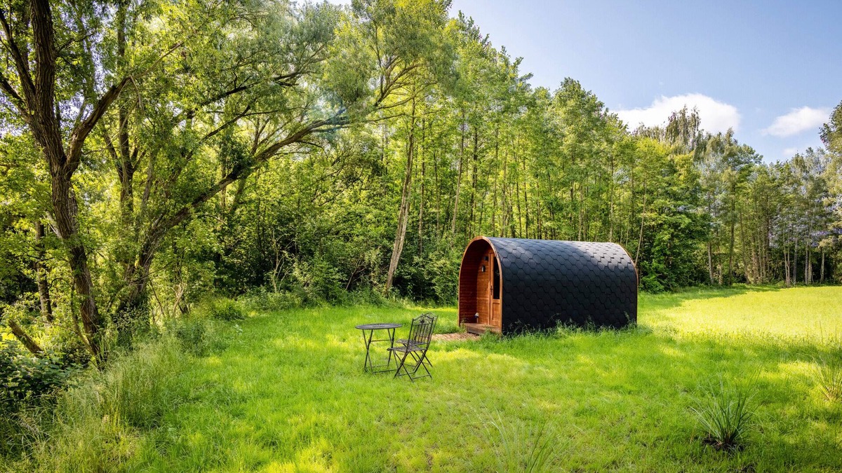 Fitzen House | Holiday Home 'Einzigartiges Schlaffass Am See' with Private Garden