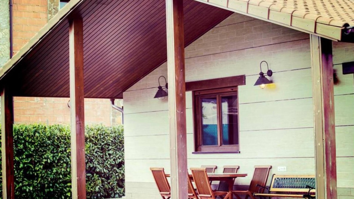Ocenilla House | Holiday Home 'El Mirador De La Toba' with Private Terrace, Private Garden and Wi-Fi