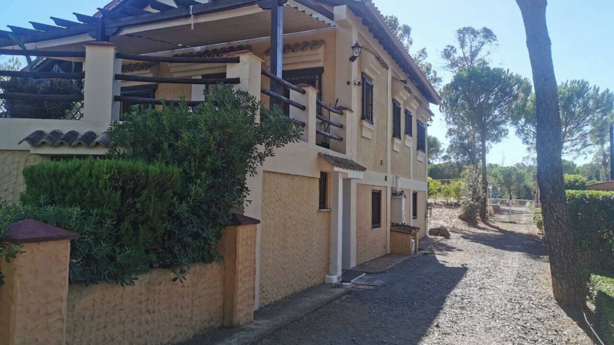 Calanas House | Holiday Home 'El Pueblo Apartamento S' with Mountain View, Shared Pool and Private Terrace