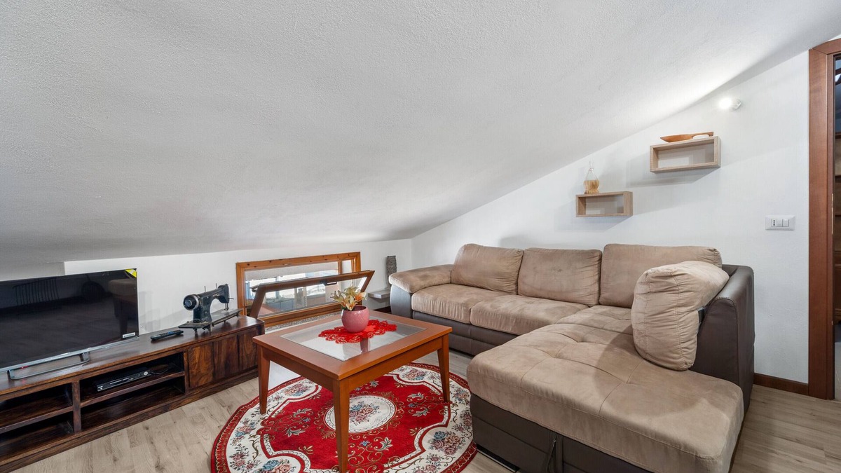 San Sperate House | Holiday Home 'Eleonora' with Private Garden, Wi-Fi and Air Conditioning
