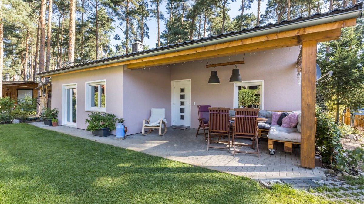 Schonebeck House | Holiday Home 'Elsa' with Private Pool, Private Terrace and Private Garden