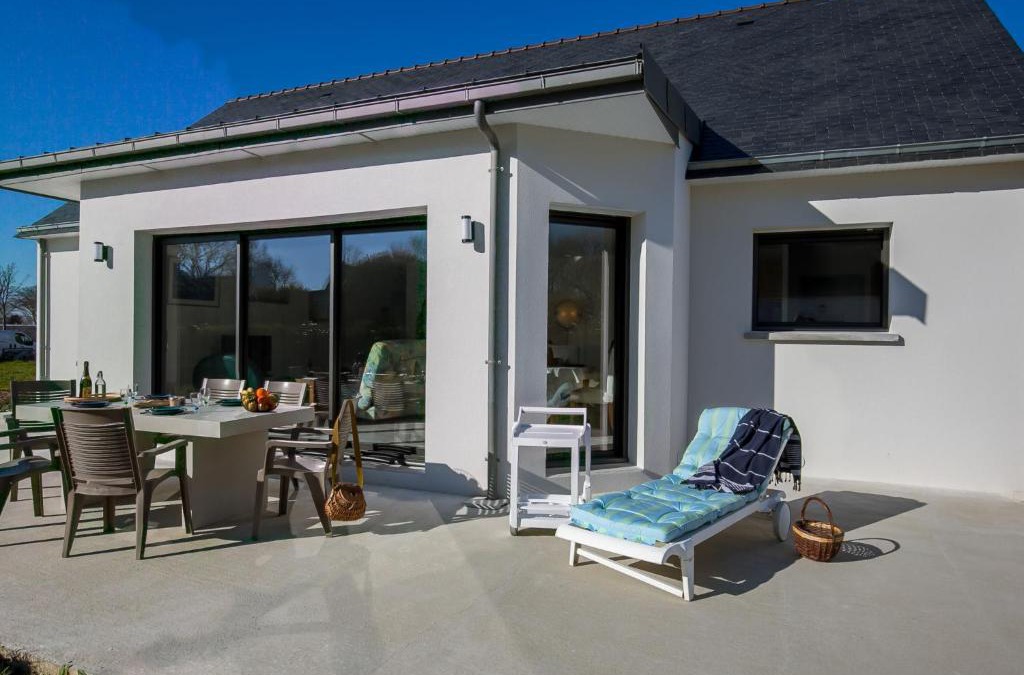Beg-Meil House | Holiday Home Ericaro by Interhome